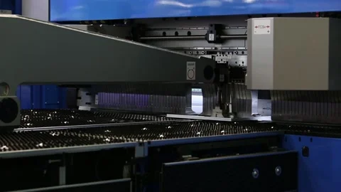 Automatically bending machine 库存影片 90749967