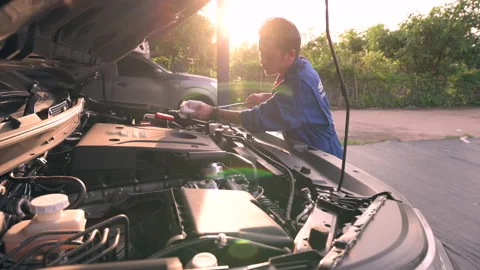 Automotive technicians  스톡 동영상 141321588