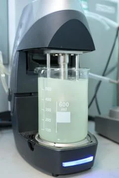 Autonomous solubility tester. Imitation dissolution of the table Stock Photos