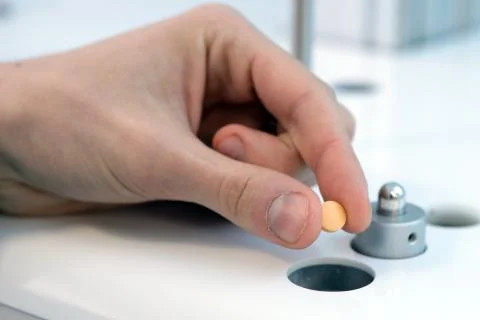 Autonomous solubility tester. Imitation dissolution of the table Stock Photos
