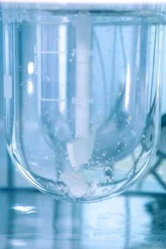 Autonomous solubility tester. Imitation dissolution of the table Stock Photos
