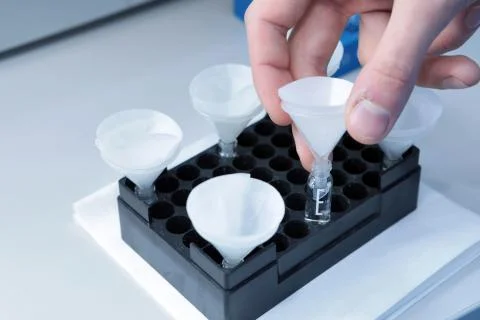 Autonomous solubility tester. Imitation dissolution of the table Stock Photos