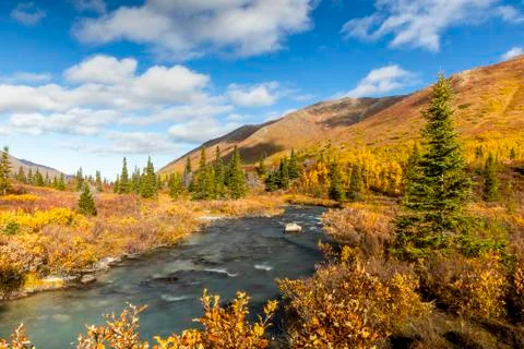 Autumn colours and South Fork Eagle River on the Symphony Lakes/Eagle Lake hike Stock Photos