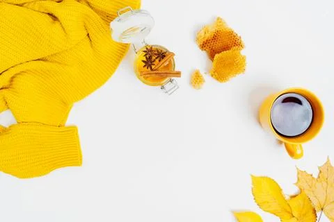 Autumn composition flat lay. Comfortable and cozy autumn, lifestyle concept. Foto stock