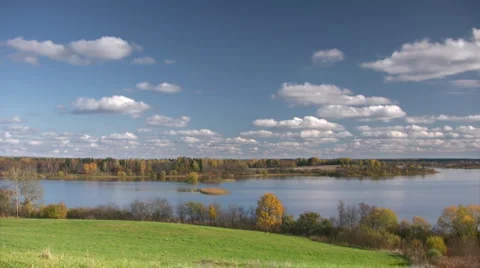 Autumn on lake 스톡 동영상 1848601