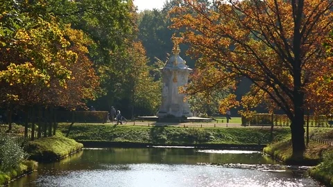 Autumn park in Berlin Stock Footage 81727255