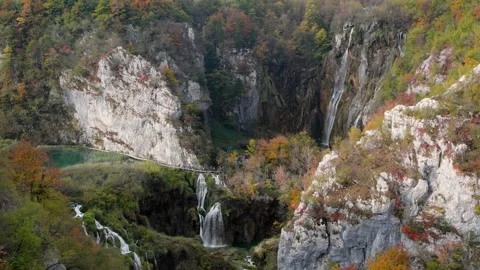 Autumn Plitvice Lakes Stock Footage 137956939