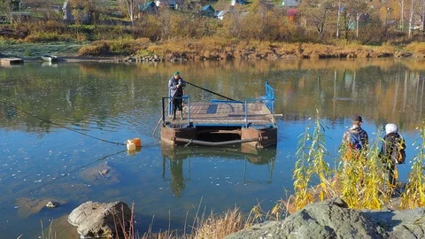 Autumn time river Video stock 96405989