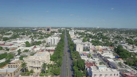 Av Paseo Montejo, Merida Stock Footage 72129888