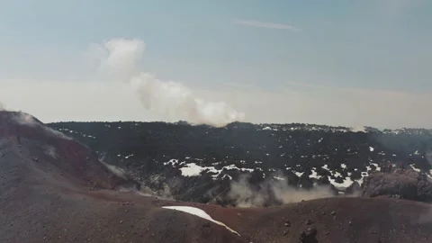 Avachinsky Volcano Crater From Close up to Panoramic Time Remapped Shot Stock Footage 167894964
