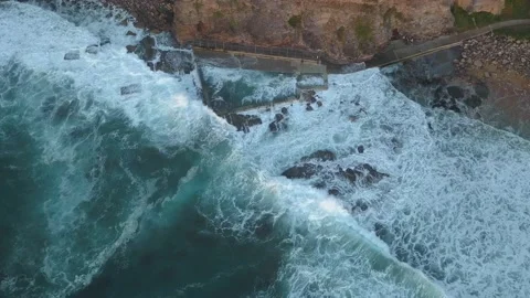 Avalon rock pool 스톡 동영상 136136163