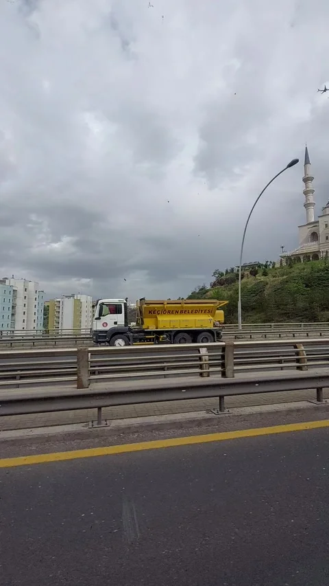 AVB 動画素材 243605811