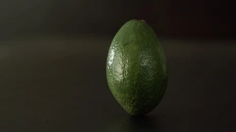 Avocado 4K 動画素材 84676385