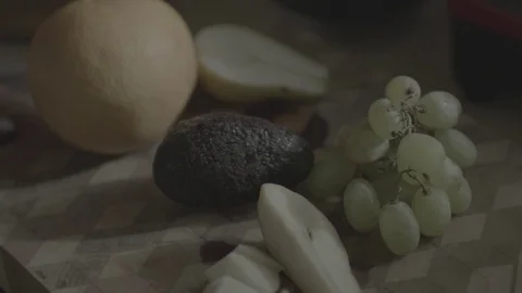 Avocado Being Cut Super Slow Mo Видео 85037879