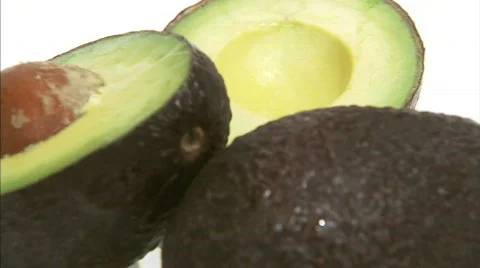 Avocado cut spin pull out Stock Footage 630484