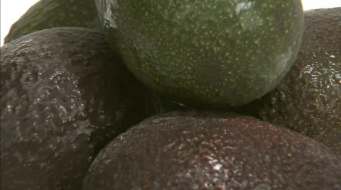 Avocado cut spin pull out Stock Footage 630513