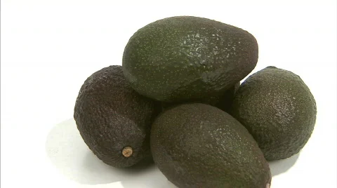 Avocado cut spin pull out Stock Footage 630556