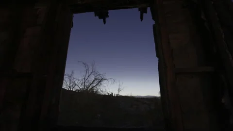 Awesome Day to Night Timelapse Through Old Window Vidéo 266714975