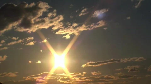 Awesome Evening Sun with Clouds - Timelapse Vidéo 752590
