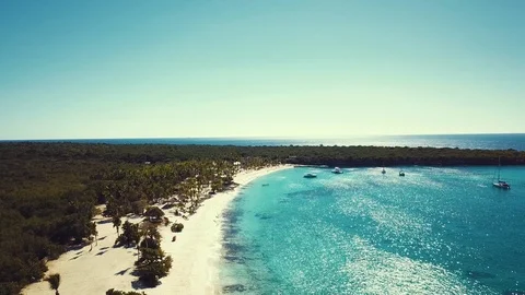 Awesome island view Stock Footage 99976498