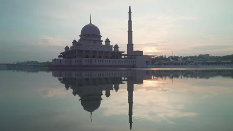 Awesome view of the Putra Mosque at sunrise, Putrajaya, Malaysia Stock Footage 325640701