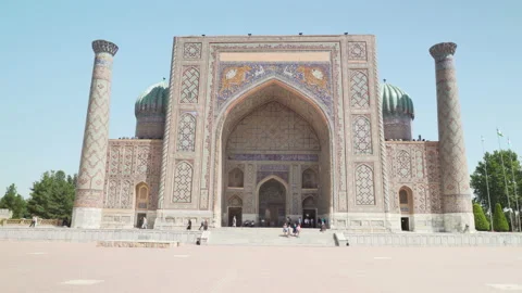 Awesome view of the Registan Square in Samarkand, Uzbekistan Video stock 231553524