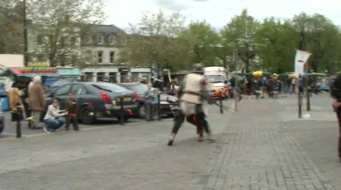 Axe vs sword Video stock 373496