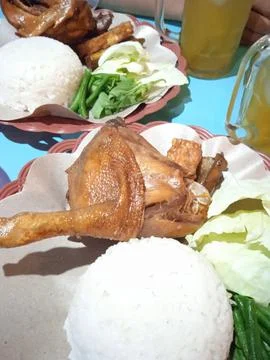Ayam Penyet Фото