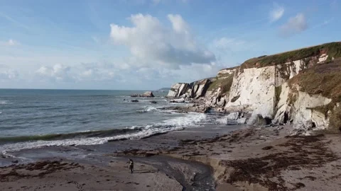 Ayrmer Cove Video stock 220620602