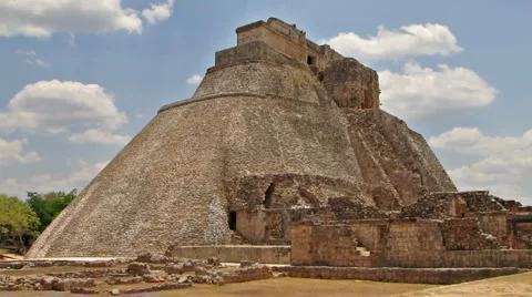 Aztec Pyramid Stock-Footage 5297302