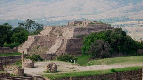 Aztec pyramid. Wide shot Stock Footage 109501355