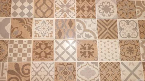 Azulejos texture background brown sand with floral motifs wall tiles floor .. Foto stock
