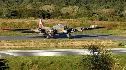 B-17 Warbird on runway for take off Stock Footage 20528316