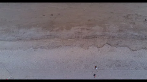B 4: Indian Ocean Tide Line - Abstract Wet Sand &amp; Foam 4K 스톡 동영상 331851801