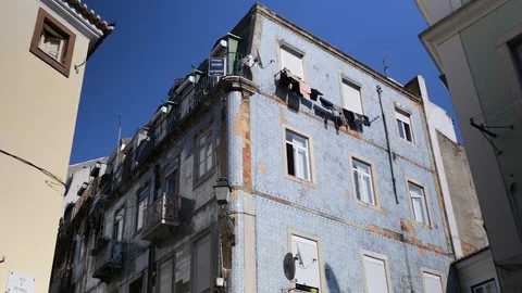 B-roll atmosphere shot of a tile building in Lisbon Stock-Footage 85739404