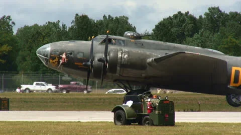 B17 starts engine Stock Footage 25033673