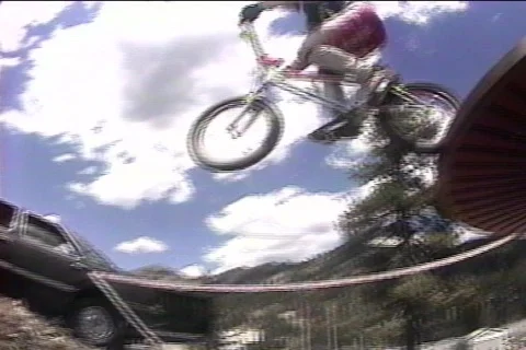 B5 Stock Footage 657814