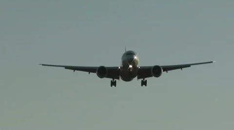 B777 Approach Stock Footage 869594