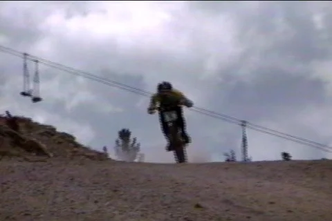 B87 Stock Footage 657998