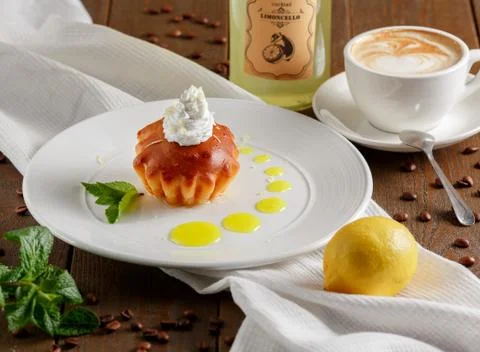 Baba based on Limoncello Foto stock