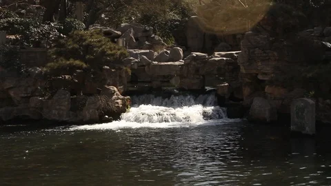 Babbling river Video stock 118686185