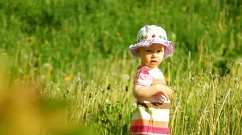 Babe in nature Stock-Footage 11130188