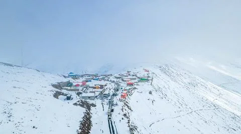 Babusar Pass or Babusar Top is a mountain pass in Pakistan Stockfoto's