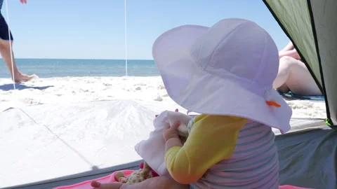Baby Big Hat Video stock 252612811