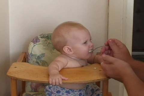 Baby breakfast  動画素材 565983