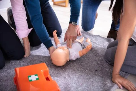 Baby CPR Dummy First Aid Training Foto stock