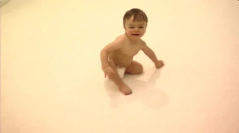 Baby crawling Stock Footage 43696516