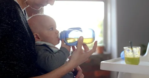 Baby dinner time Stock Footage 112968094
