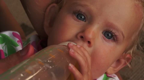 Baby Drinking a Bottle Video stock 48949628