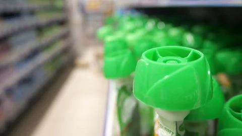 Baby food on a store shelf. 스톡 동영상 265475853